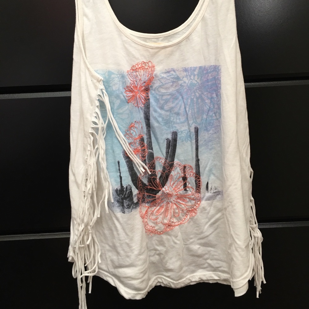 Hollister Tank